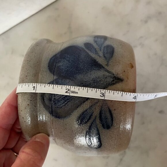 ROWE POTTERY WORKS Vintage Salt Glazed Blue Heart Pattern 1991 Crock 2 Cup - Picture 16 of 16